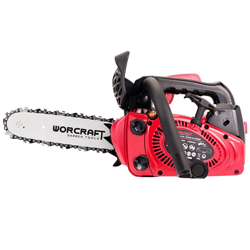 Бензопила WORCRAFT GCS26-10 з комплектом аксесуарів на білому фоні.