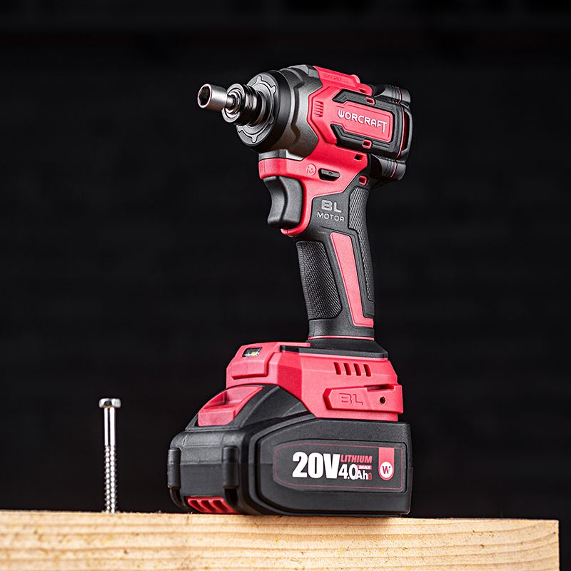 Мощный гайковерт Worcraft