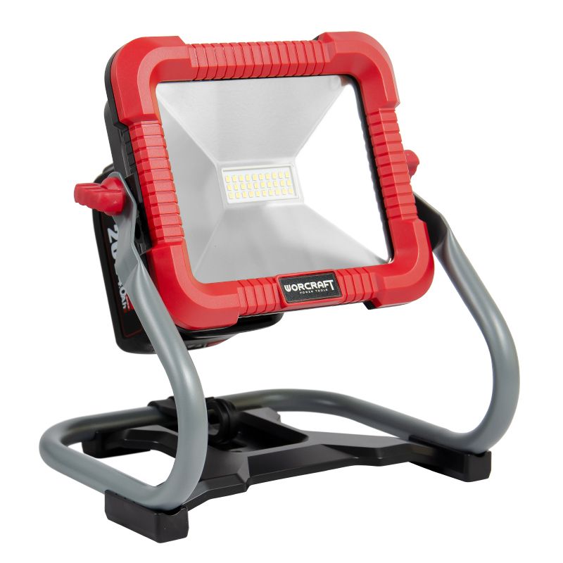 Аккумуляторная диодная лампа WORCRAFT CLED-S20Li-30WA с устойчивой подставкой.