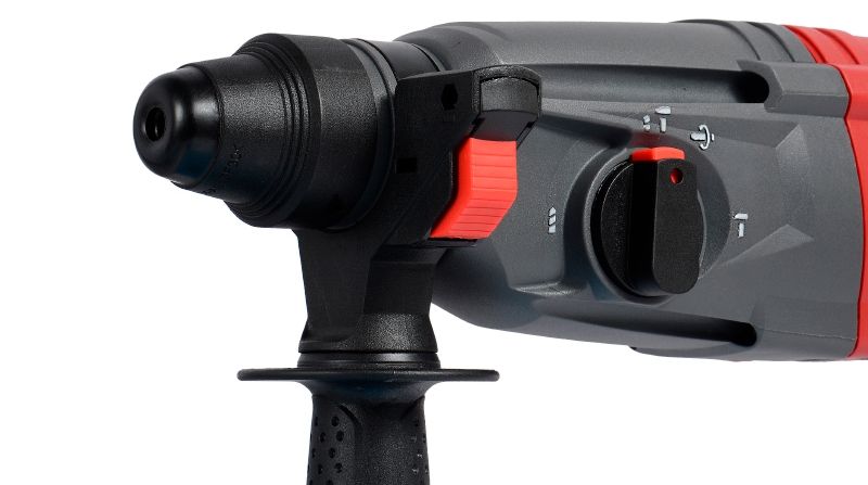 Перфоратор WORCRAFT RH09-26A крупным планом на патрон с переключателем режимов.