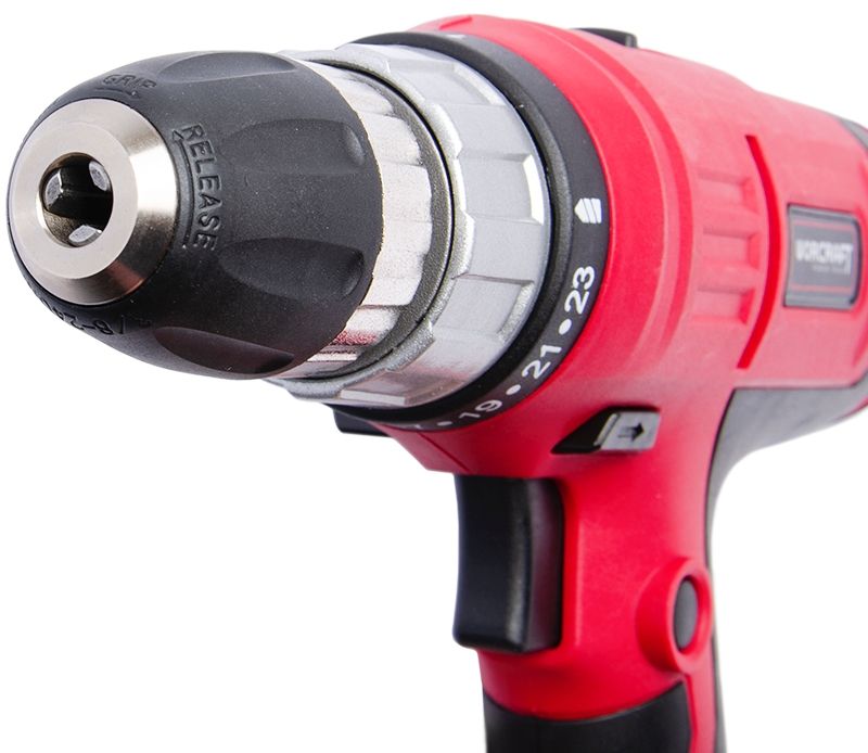 Мережевий шуруповерт WORCRAFT WED-650 з крупним планом патрона та регулятора крутного моменту.