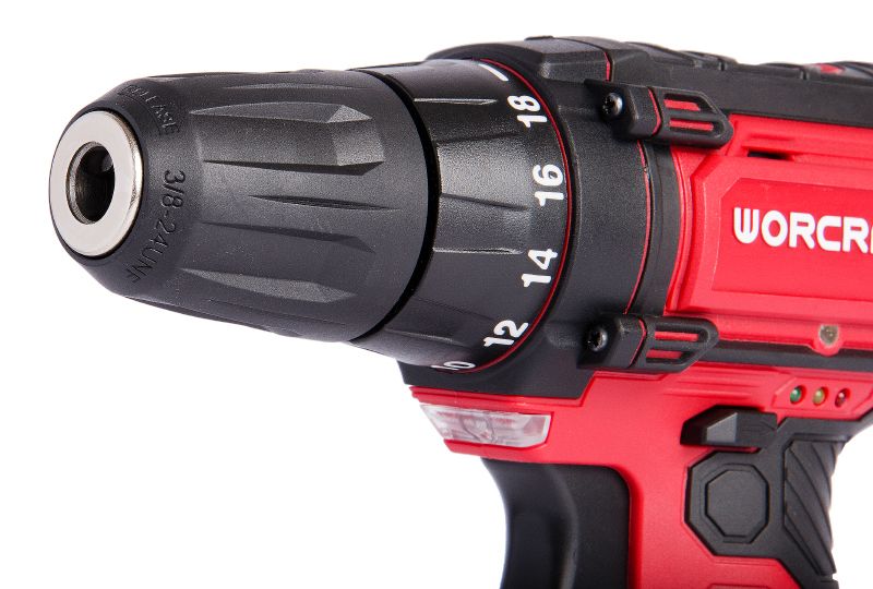 Великий план патрона акумуляторного шуруповерта WORCRAFT WCD-12 Li з видимими налаштуваннями крутного моменту.