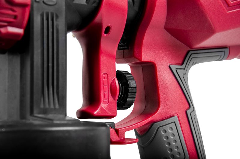 Регулировка подачи краски на краскопульте WORCRAFT SG04-1000 — вид крупным планом.