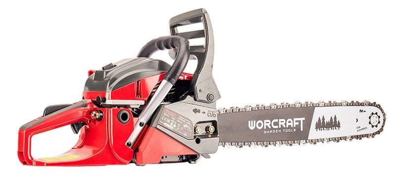 Ліва сторона бензопили WORCRAFT GCS52-20E з виглядом на ручку та кожух ланцюга.