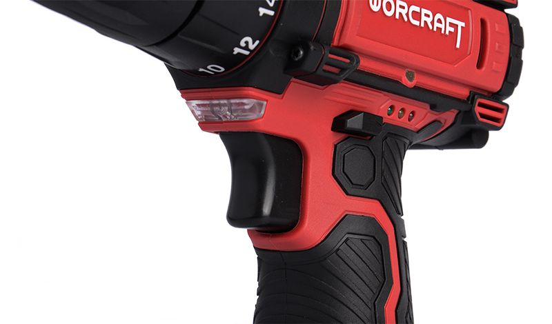 Бічний вигляд ручки WORCRAFT WCD-12 Li з гумовим покриттям для зручного захоплення.