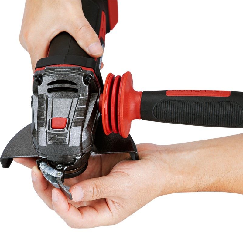 Регулировка кожуха аккумуляторной угловой шлифмашины WORCRAFT CAG-S20Li-125.