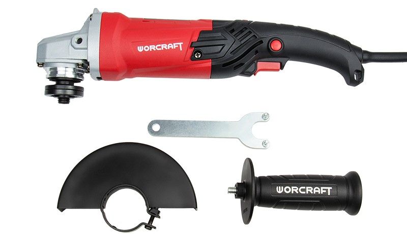 Комплект поставки шлифмашины WORCRAFT AG12-125S: сама машинка, кожух, ручка и ключ.