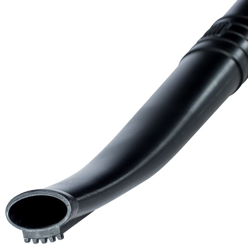 Крупный план насадки воздуходува WORCRAFT CLB-S20Li с загнутым наконечником.