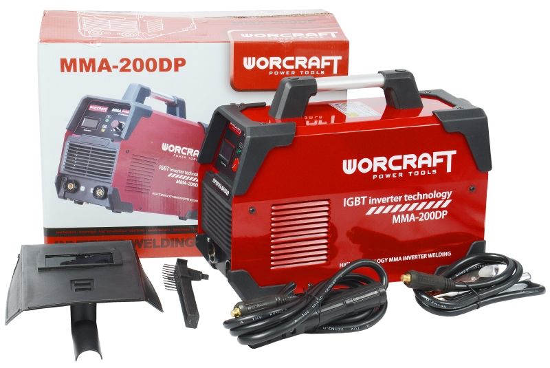 Комплект сварочного аппарата WORCRAFT MMA-200DP с упаковкой и аксессуарами.