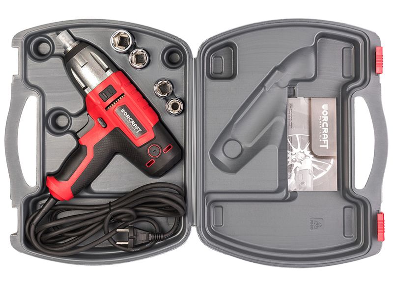 Комплект гайковерта WORCRAFT IW-500 в кейсе с насадками.