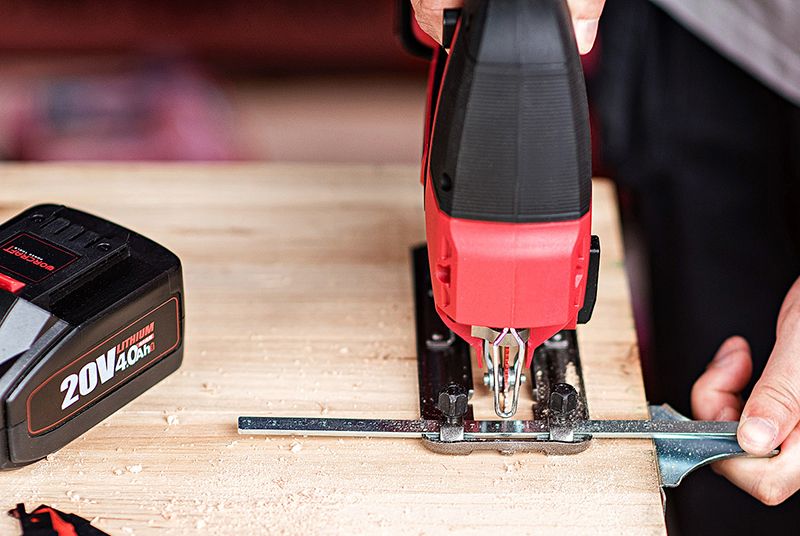 Настройка линии реза аккумуляторного лобзика WORCRAFT CJS-S20Li.