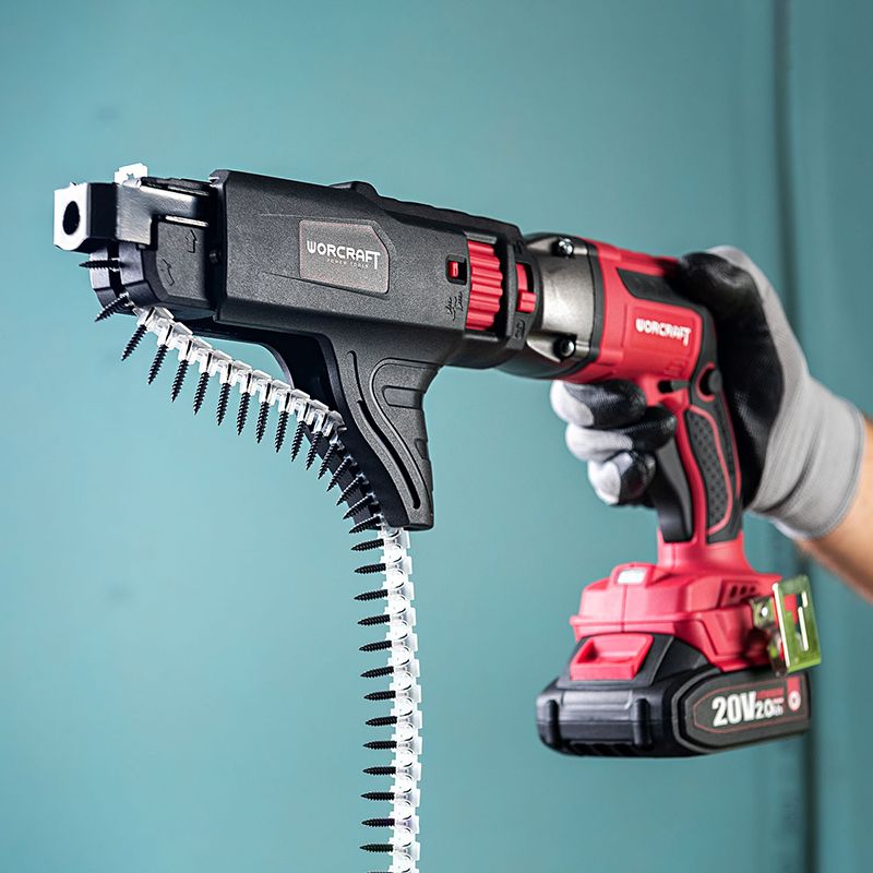 Шуруповёрт с подачей саморезов