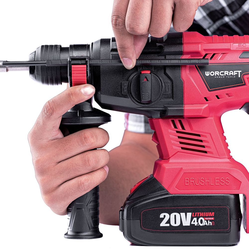 Подключение бурового патрона — подготовка WORCRAFT CRH-S20LiB к работе.