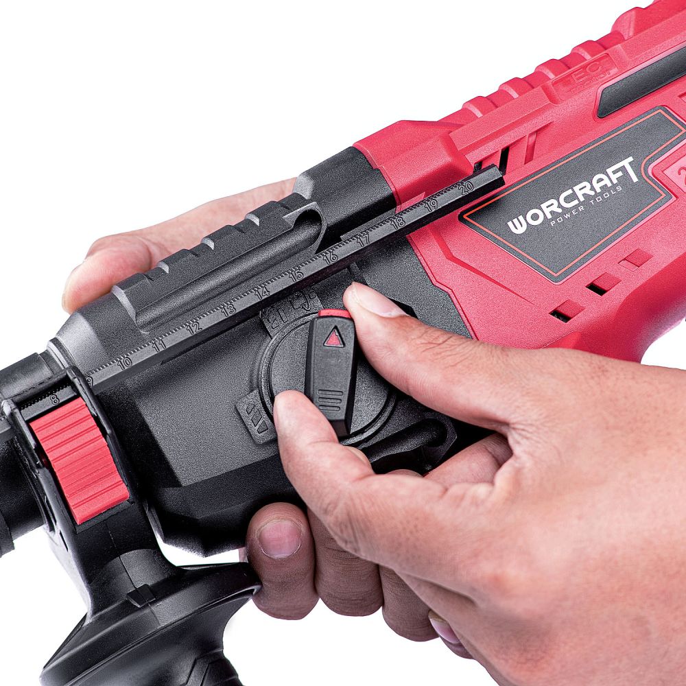 Регулировка режима работы перфоратора WORCRAFT CRH-S20LiB крупным планом.