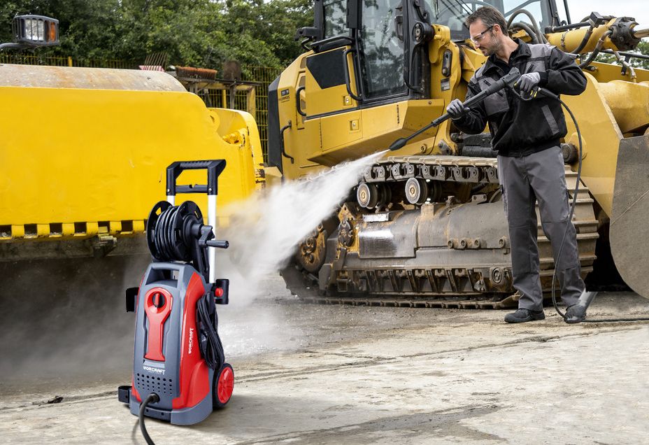 Как правильно помыть машину высоким давлением