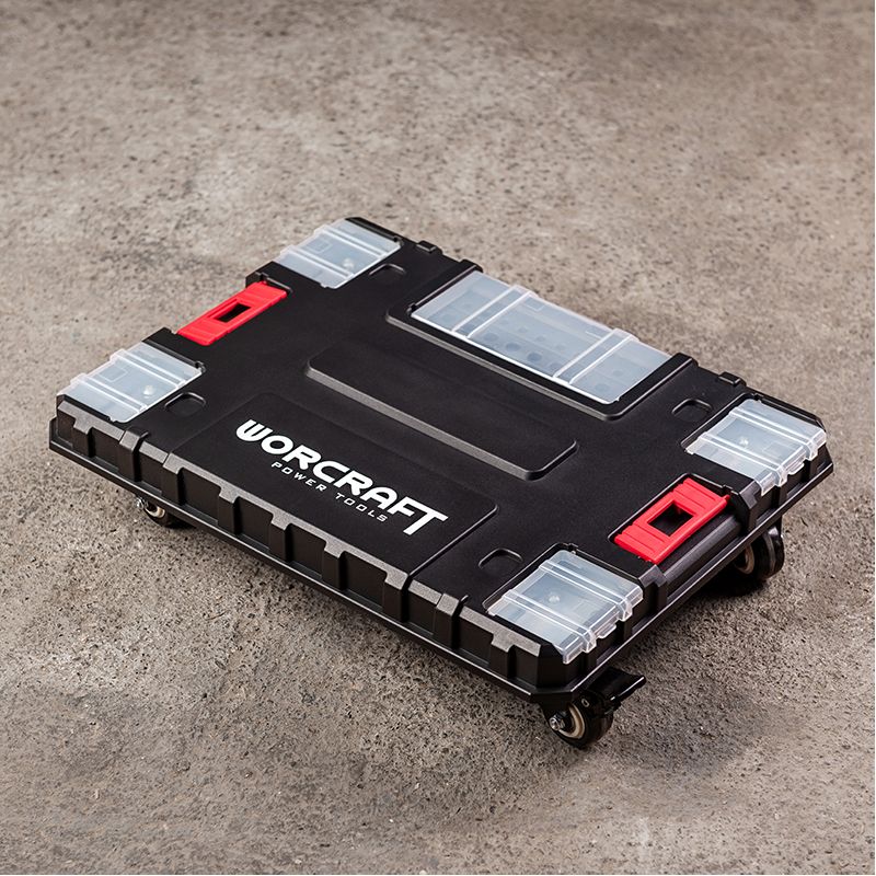 Платформа для инструментальных ящиков WORCRAFT XCUBE200 на бетонном полу.