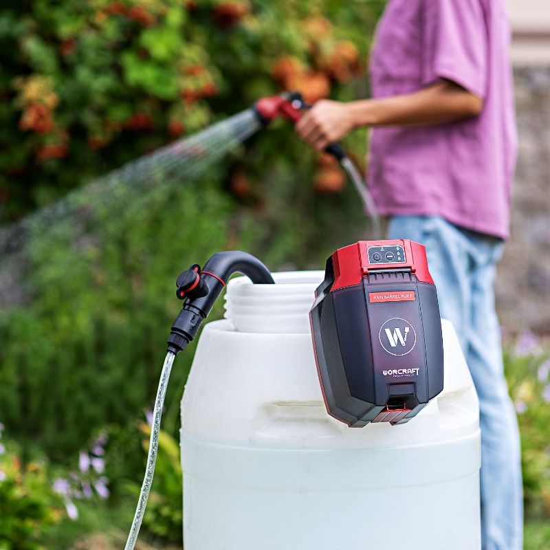 Аккумуляторный насос для воды WORCRAFT CRWP-S20Li