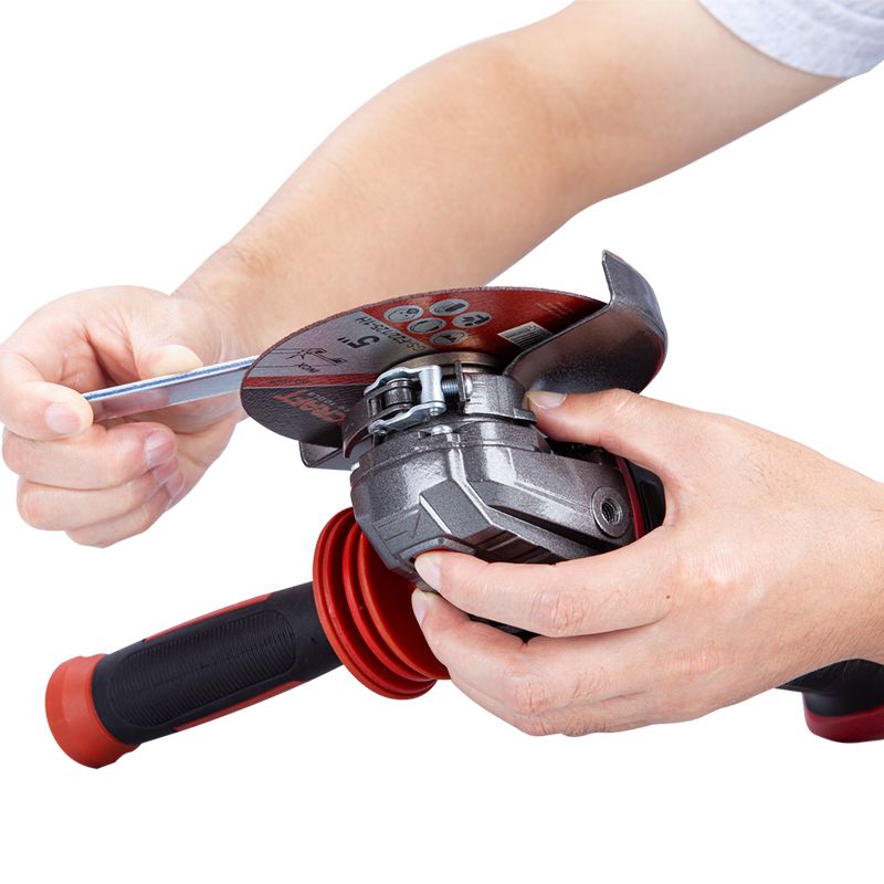 Аккумуляторная шлифмашина угловая WORCRAFT CAG-S20Li-125