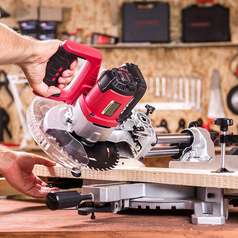 Аккумуляторная торцовочная пила WORCRAFT CMS-S20Li