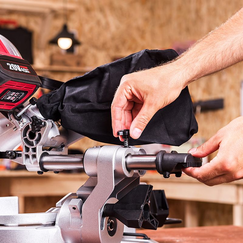 Аккумуляторная торцовочная пила WORCRAFT CMS-S20Li