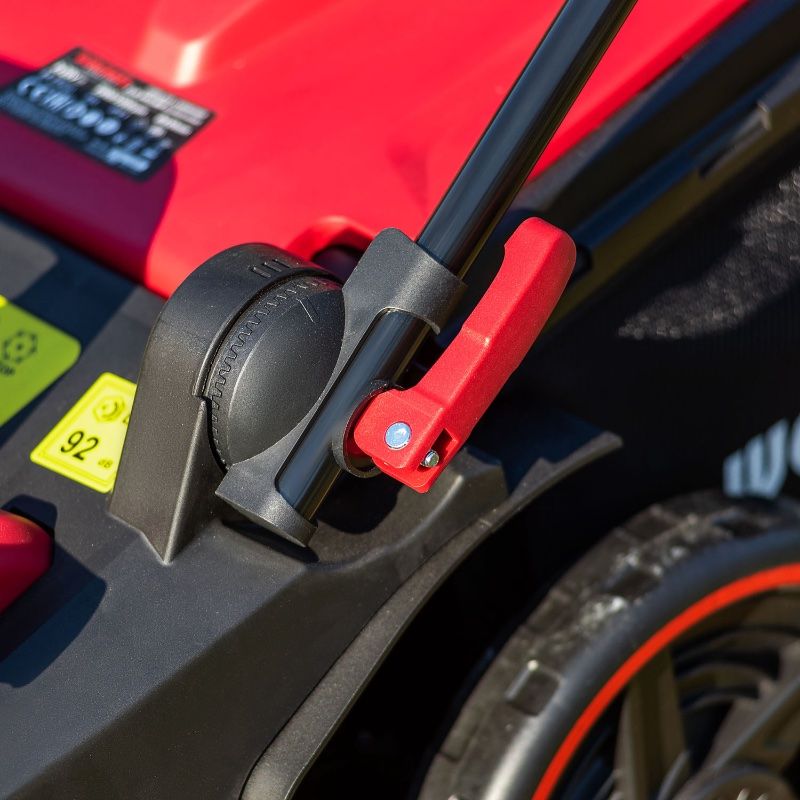 Аккумуляторная бесщеточная газонокосилка WORCRAFT CLM-S40LiBL