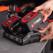 Зарядное устройство двойное WORCRAFT CLC-20V-2.4DN