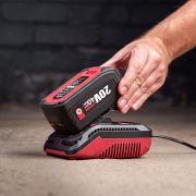 Зарядное устройство WORCRAFT CLC-20V-2.4Н