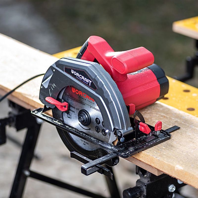 Циркулярная пила WORCRAFT CS15-185
