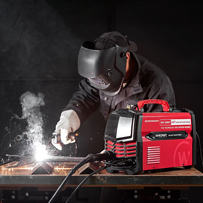 Сварочный полуавтомат WORCRAFT MIG-200AT