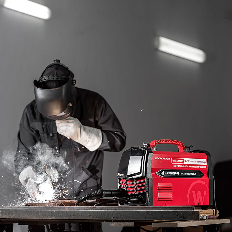 Сварочный полуавтомат WORCRAFT MIG-200AT