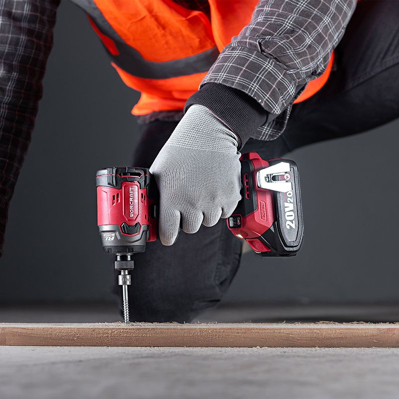 Аккумуляторный бесщеточный винтовёрт ударный WORCRAFT CIS-S20LiB-260